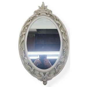 VIntage Syroco 4312 Oval Mirror 4312. 29 x 18"